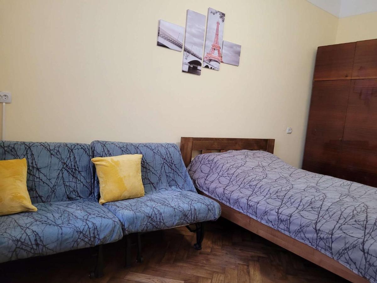 Зручна І Комфортна Квартира Недалеко Від Вокзалу І Центру Міста Lviv Eksteriør billede