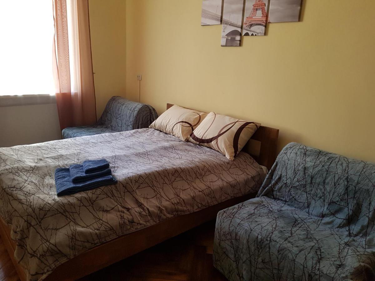 Зручна І Комфортна Квартира Недалеко Від Вокзалу І Центру Міста Lviv Eksteriør billede